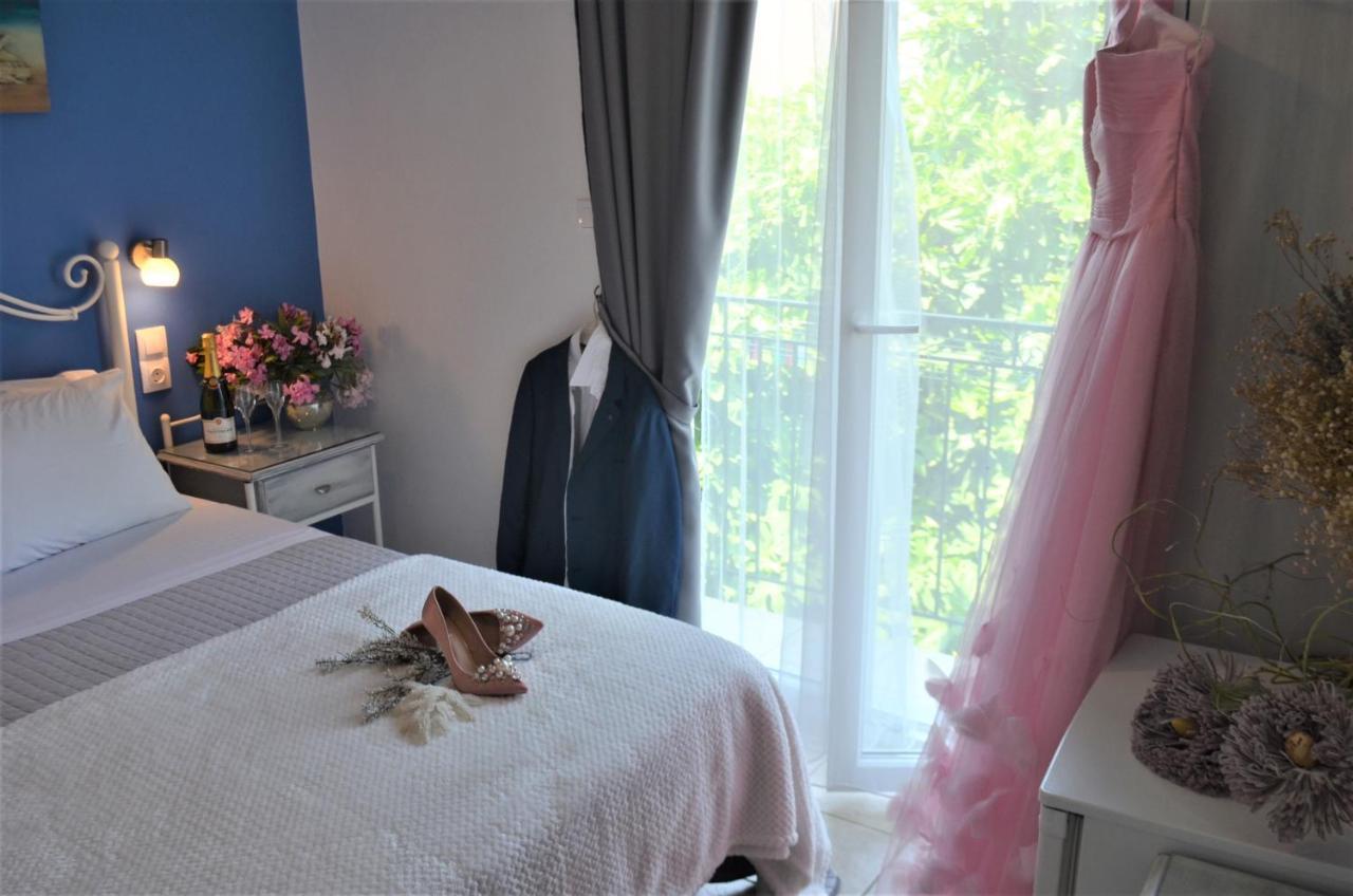 Hotel Kastro Skiathos Town Bagian luar foto