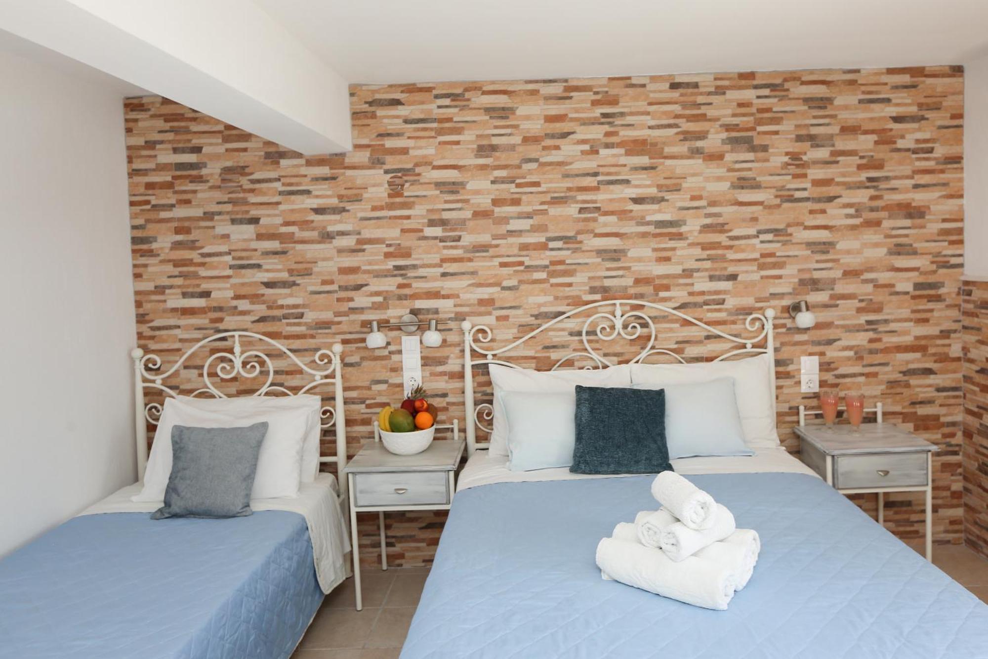 Hotel Kastro Skiathos Town Bagian luar foto